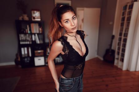 Victoria Klein