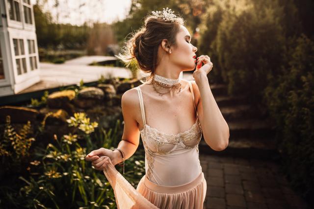 Julia Decker